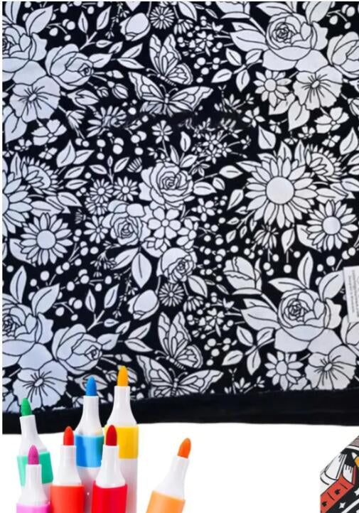 ☁️ Doodle Coloring Blanket 150cm, Includes 24 Markers