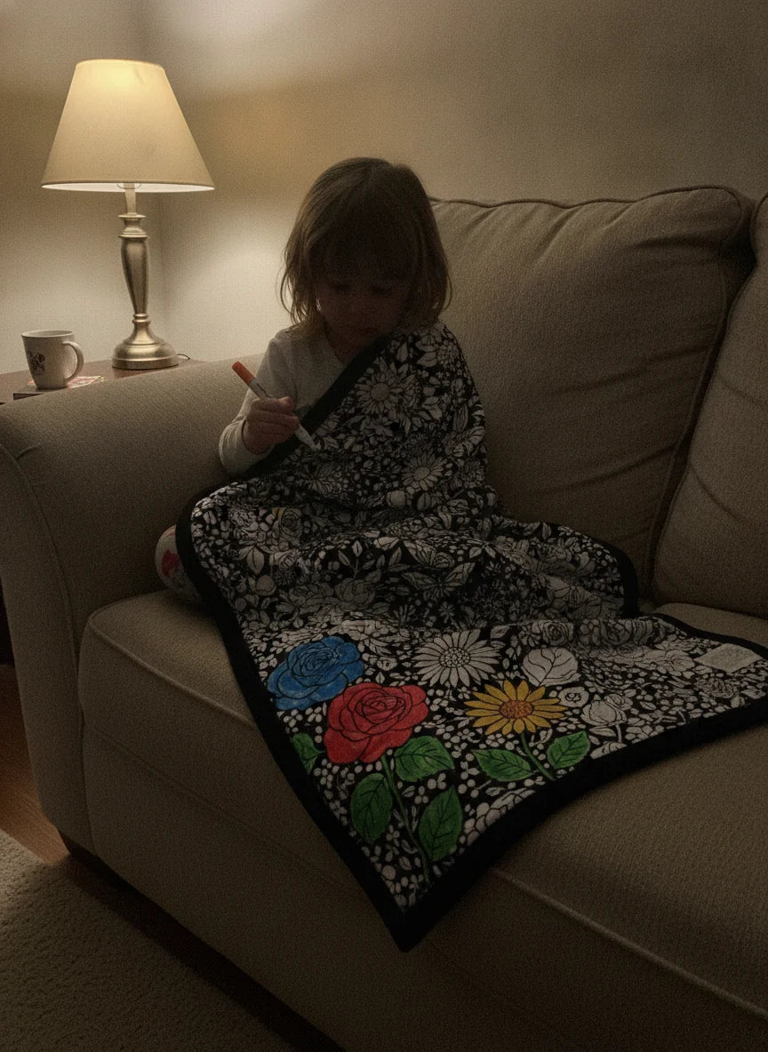 ☁️ Doodle Coloring Blanket 150cm, Includes 24 Markers